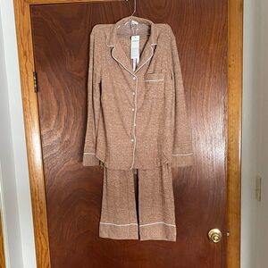 Manbeiya women’s size small sleep wear